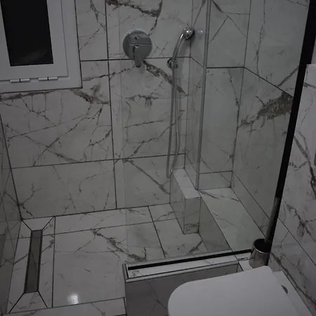 Nakis Seasons Tatil Evi