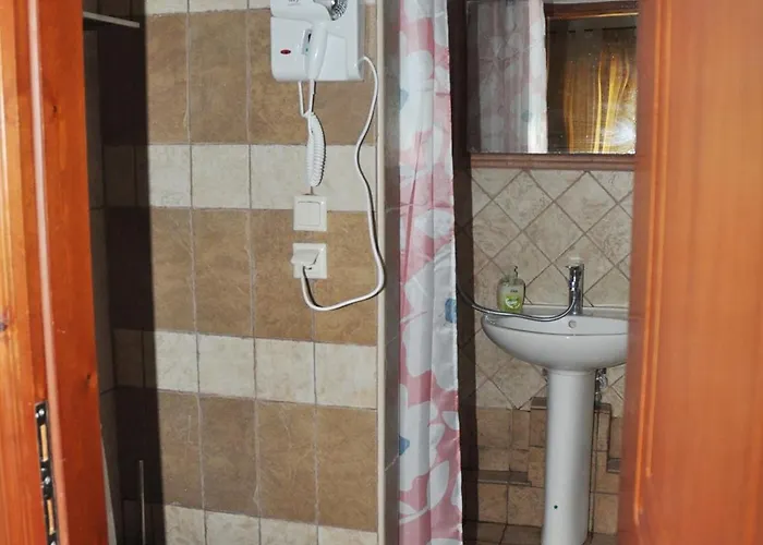 Nakis Seasons Case de vacanță